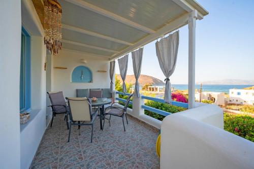 ระเบียง/ชานเรือน, Molos Sea View House - Paros Greece in โมลอส ระเบียง/ชานเรือน, Molos Sea View House - Paros Greece in โมลอส