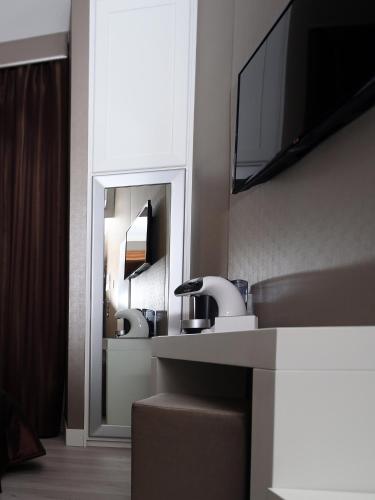 This photo about Piccolo di Piazza di Spagna Suites shared on HyHotel.com