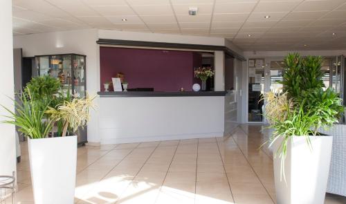 Lobby, Armony Hotel in Bourg-Achard Lobby, Armony Hotel in Bourg-Achard