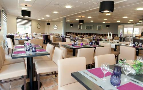 Restaurant, Armony Hotel in Bourg-Achard Restaurant, Armony Hotel in Bourg-Achard