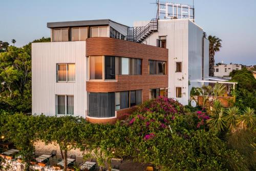 A szálláshely kívülről, Hotel Beit Maimon in Zichron Yaakov A szálláshely kívülről, Hotel Beit Maimon in Zichron Yaakov