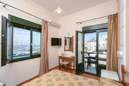 Balcony/terrace, Hotel Coronis in Naxos Island Balcony/terrace, Hotel Coronis in Naxos Island