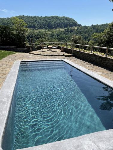 Piscina, Masia Santa Llucia in Rupit Piscina, Masia Santa Llucia in Rupit