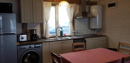 Konyha, Casuta de Vacanta Marisel, Cluj in Marisel Konyha, Casuta de Vacanta Marisel, Cluj in Marisel