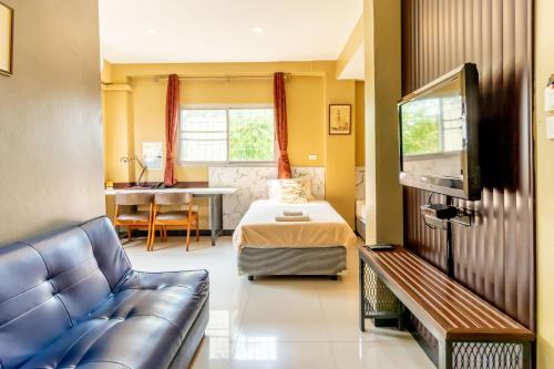 The Palm Hotel in Nakhon Pathom The Palm Hotel in Nakhon Pathom