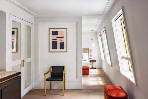 Kimpton St Honore Paris in 2nd - Louvre - Bourse Kimpton St Honore Paris in 2nd - Louvre - Bourse