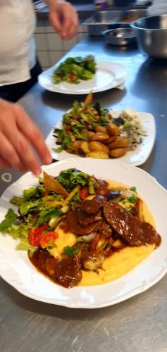 Food and beverages, Hotel-Restaurant Elsterblick in Elsteraue Food and beverages, Hotel-Restaurant Elsterblick in Elsteraue