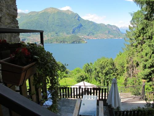 View, Agriturismo Madonna Dei Ceppi in Lezzeno View, Agriturismo Madonna Dei Ceppi in Lezzeno