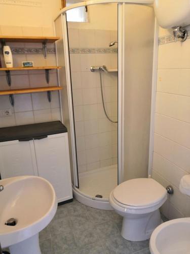 Casa Giorgio Mille Papaveri Rossi in Serravalle Di Chienti Casa Giorgio Mille Papaveri Rossi in Serravalle Di Chienti