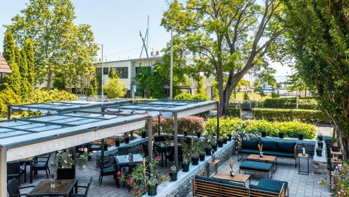 ทัศนียภาพ, Hotel Tihany Atrium in ทิฮานี่ ทัศนียภาพ, Hotel Tihany Atrium in ทิฮานี่