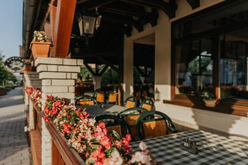 balkon/terras, Korona Pension and Restaurant in Hévíz balkon/terras, Korona Pension and Restaurant in Hévíz