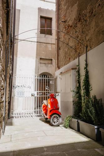 Tempat Masuk, Palazzo 42 - Boutique Hotel & Suites in Pistoia City Center Tempat Masuk, Palazzo 42 - Boutique Hotel & Suites in Pistoia City Center