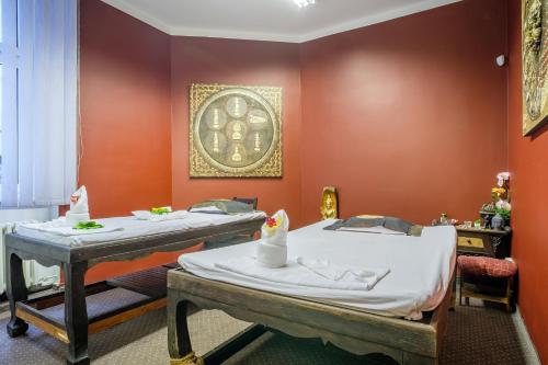 Massage, Spa Hotel Anglicky Dvur in Karlovy Vary Massage, Spa Hotel Anglicky Dvur in Karlovy Vary