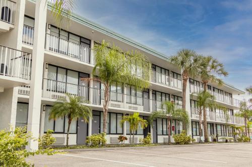 Exterior view, Park Royal Orlando in Kissimmee Exterior view, Park Royal Orlando in Kissimmee