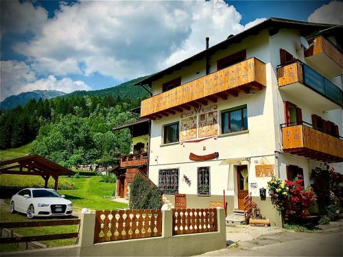 Eksterijer hotela, Residence Dolomiti in Forni Di Sopra Eksterijer hotela, Residence Dolomiti in Forni Di Sopra