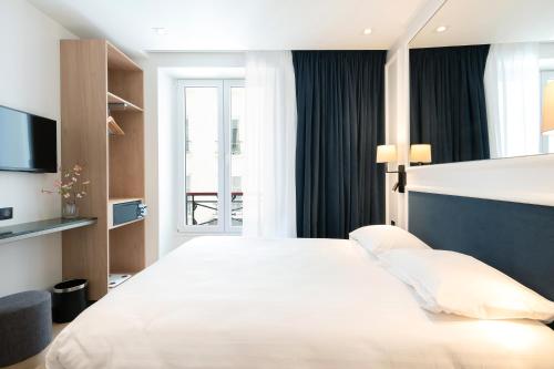 HOTEL AU COEUR DES ARTS ET METIERS in 3rd - Temple - Republique HOTEL AU COEUR DES ARTS ET METIERS in 3rd - Temple - Republique