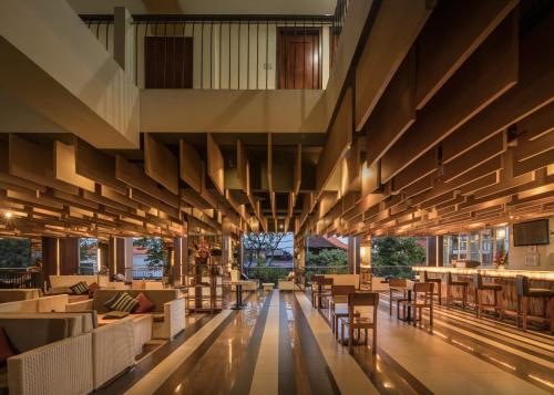 Előcsarnok, The ONE Legian Hotel near Kuta Beach Előcsarnok, The ONE Legian Hotel near Kuta Beach