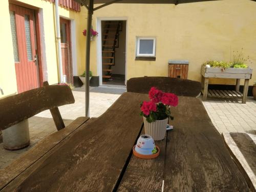 Fru Hald in Lokken Fru Hald in Lokken