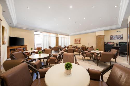 Паб/Коктейль-бар, Lefkimi Hotel in Корфу Паб/Коктейль-бар, Lefkimi Hotel in Корфу