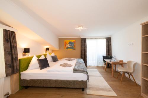 Landhotel Anna in Szent Martin am Tennengebirge Landhotel Anna in Szent Martin am Tennengebirge