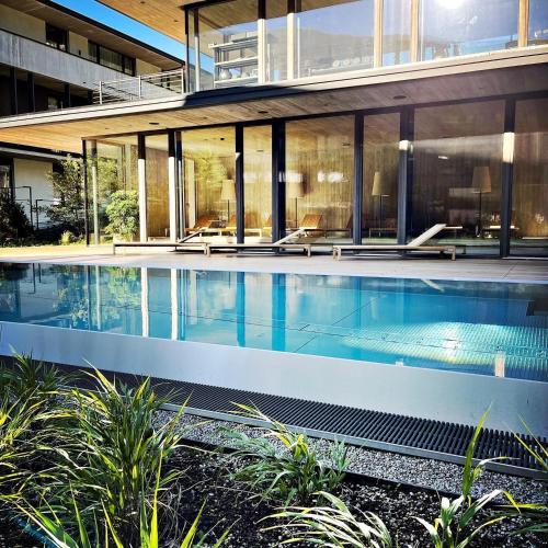 Swimmingpool, zelloon boutique hotel in Zell am Ziller Swimmingpool, zelloon boutique hotel in Zell am Ziller