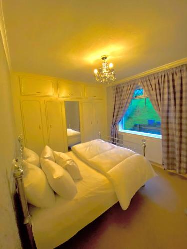 Beautiful Sea View 2 Bed Home in Greenock Beautiful Sea View 2 Bed Home in Greenock