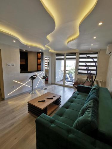 Brend new luxurious apartment in downtown with free parking in Rotkvarija Brend new luxurious apartment in downtown with free parking in Rotkvarija