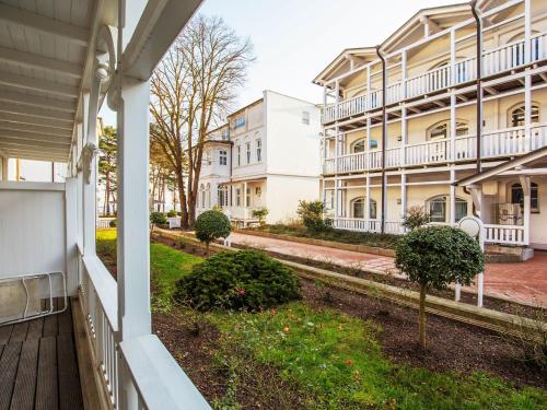 Strandvillen Binz - Ferienwohnung mit 1 Schlafzimmer und Balkon AH-623