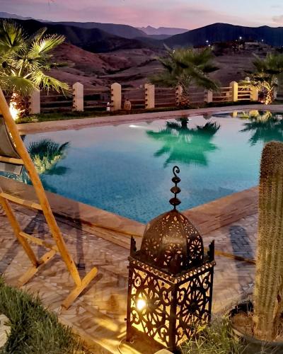 Úszómedence, Tigmi Nomade in Telouet Úszómedence, Tigmi Nomade in Telouet