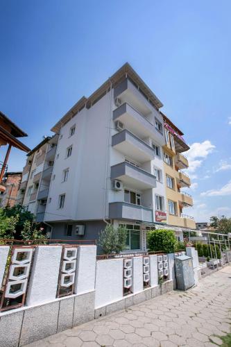 Family Hotel Ambrozia in Sandanski Family Hotel Ambrozia in Sandanski