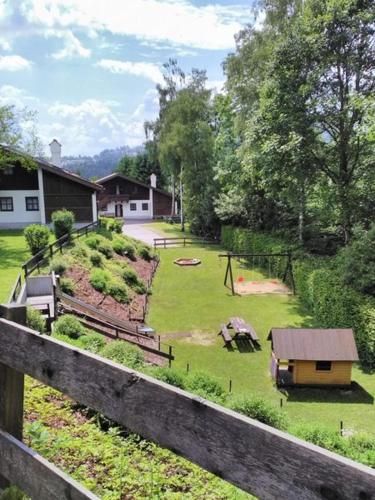 Playground, Ferienwohnung Hauzenberg Blick in Hauzenberg Playground, Ferienwohnung Hauzenberg Blick in Hauzenberg