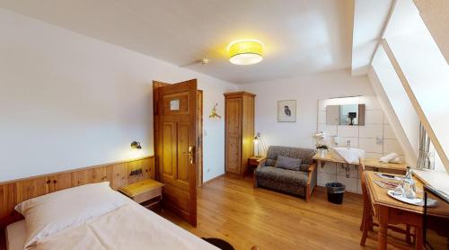 Hotel Rothenburger Hof in Rothenburg Ob Der Tauber Hotel Rothenburger Hof in Rothenburg Ob Der Tauber