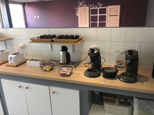 Food and beverages, Apparthotel AREA, Studios avec salle de bain et kitchenette Privees, OU, chambres avec salles bain e in Persan Food and beverages, Apparthotel AREA, Studios avec salle de bain et kitchenette Privees, OU, chambres avec salles bain e in Persan