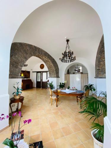A szálláshely kívülről, Oasi Olimpia Relais in Sant'Agata sui Due Golfi A szálláshely kívülről, Oasi Olimpia Relais in Sant'Agata sui Due Golfi