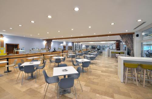 Restaurace, Danubius Hotel Annabella in Balatonfured Restaurace, Danubius Hotel Annabella in Balatonfured