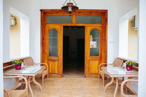 Dotări, Pensiunea Casa Cristal in Targu Jiu Dotări, Pensiunea Casa Cristal in Targu Jiu