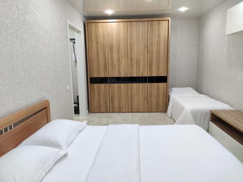 КВАРТИРА-LUX в центре города, улица Семенова, 37 in 노보체복사르스크 КВАРТИРА-LUX в центре города, улица Семенова, 37 in 노보체복사르스크