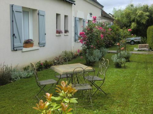 Chambre d'hôtes LA BELLE SAISON (Chambre d'hotes LA BELLE SAISON) in Chateau-Renault Chambre d'hôtes LA BELLE SAISON (Chambre d'hotes LA BELLE SAISON) in Chateau-Renault