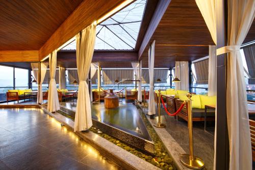 餐飲服務, ACE大使飯店 (Hotel Ambassador by ACE Hotels) in 加德滿都 餐飲服務, ACE大使飯店 (Hotel Ambassador by ACE Hotels) in 加德滿都