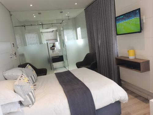 The Paralian Exclusive Guest House in Quigney Beach The Paralian Exclusive Guest House in Quigney Beach