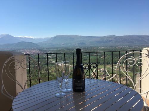 Balcony/terrace, Large Medieval house in National Park super view in Roccacasale Balcony/terrace, Large Medieval house in National Park super view in Roccacasale