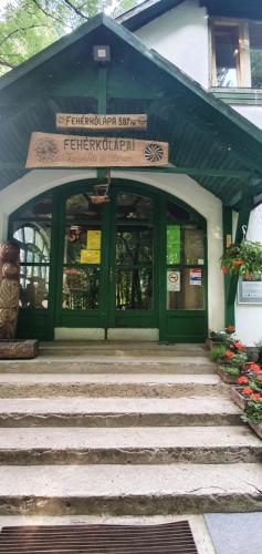 入口, Fehérkőlápa Turistaház Panzió (Feherkolapa Turistahaz Panzio) in 米什科爾茨 入口, Fehérkőlápa Turistaház Panzió (Feherkolapa Turistahaz Panzio) in 米什科爾茨