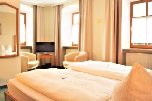 Hotel zum Brau in Kinding Hotel zum Brau in Kinding