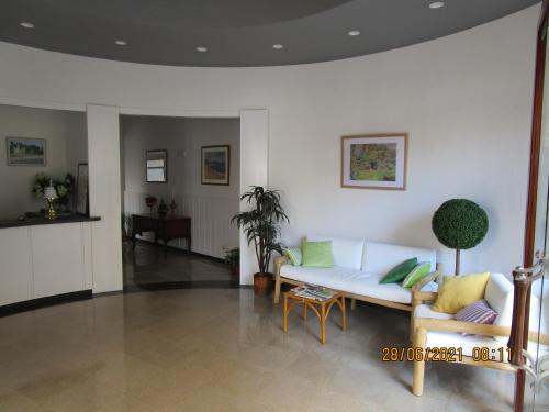 Hotel Apartaments Gesoria Porta Ferrada in سان فيليو دي غيشول Hotel Apartaments Gesoria Porta Ferrada in سان فيليو دي غيشول