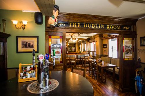 Food and beverages, Hotel Tell near Spielsalon City Park Food and beverages, Hotel Tell near Spielsalon City Park