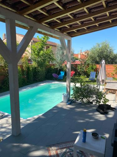 Balcony/terrace, CUGNAUX Toulouse Metropole OUEST Chambre Privee de Luxe - SDB WC privee Terrasse Piscine Aqua Bike in Cugnaux Balcony/terrace, CUGNAUX Toulouse Metropole OUEST Chambre Privee de Luxe - SDB WC privee Terrasse Piscine Aqua Bike in Cugnaux