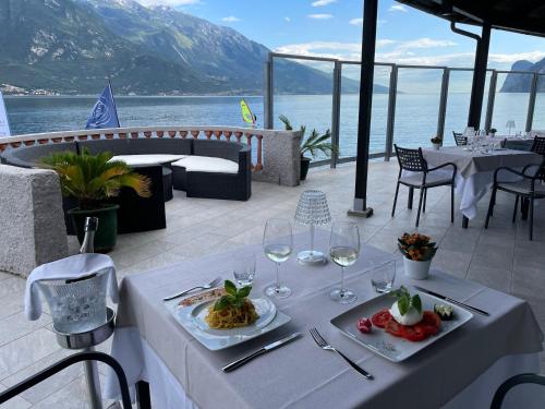 Їжа та напої, Hotel Capo Reamol in Лимоні Сул Гарда Їжа та напої, Hotel Capo Reamol in Лимоні Сул Гарда