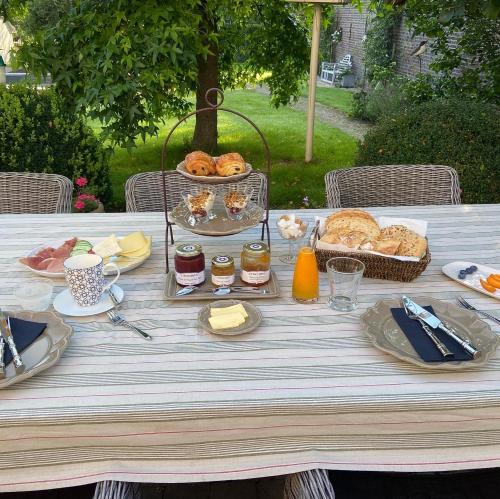 Ételek és italok, B&B Aline Florentine - adults only - Luxury B&B - Chambres d'Hotes - Zimmer Frei in Kortenberg Ételek és italok, B&B Aline Florentine - adults only - Luxury B&B - Chambres d'Hotes - Zimmer Frei in Kortenberg