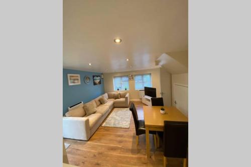 Entire 2-bedroom home by WegHomes in Strood Entire 2-bedroom home by WegHomes in Strood