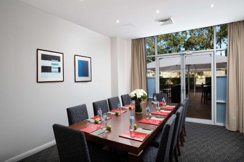 Soba za sastanke / plesna dvorana, Rydges Bankstown in Bankstown Soba za sastanke / plesna dvorana, Rydges Bankstown in Bankstown